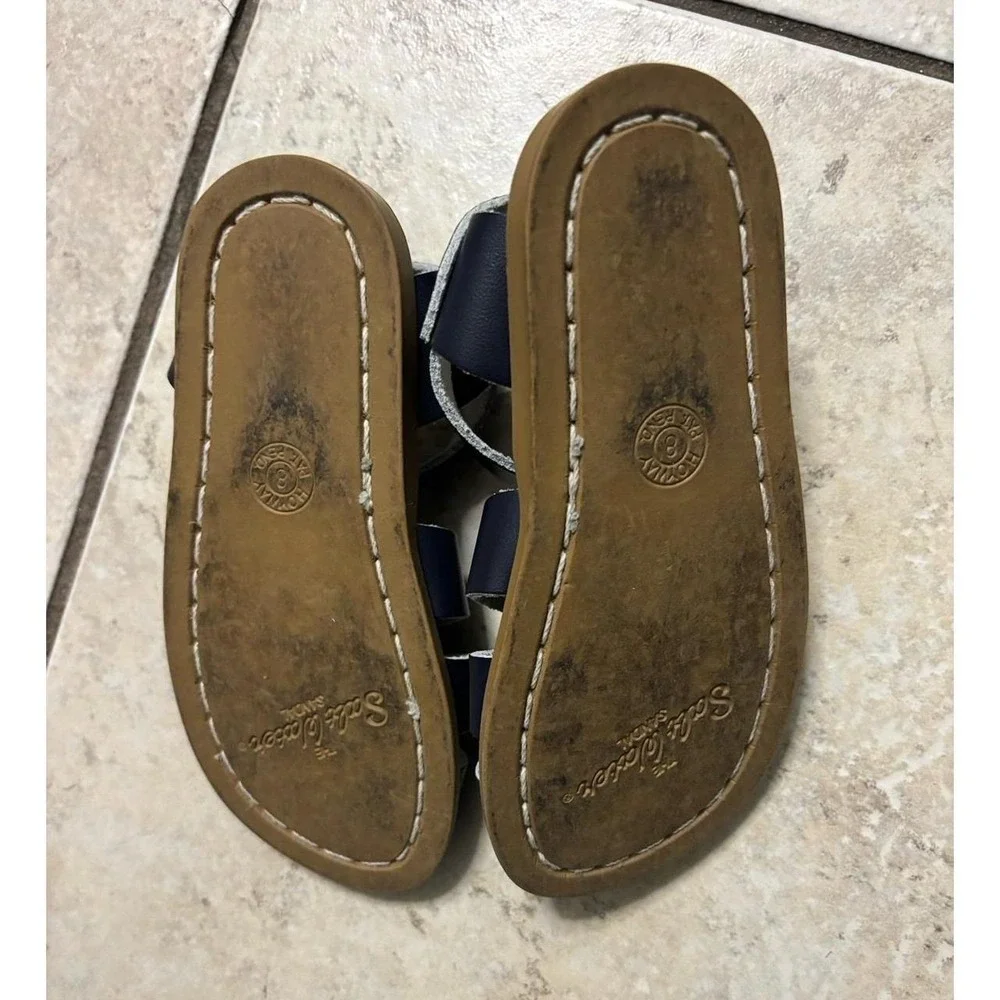 Salt Water Sandals Navy Blue size 8